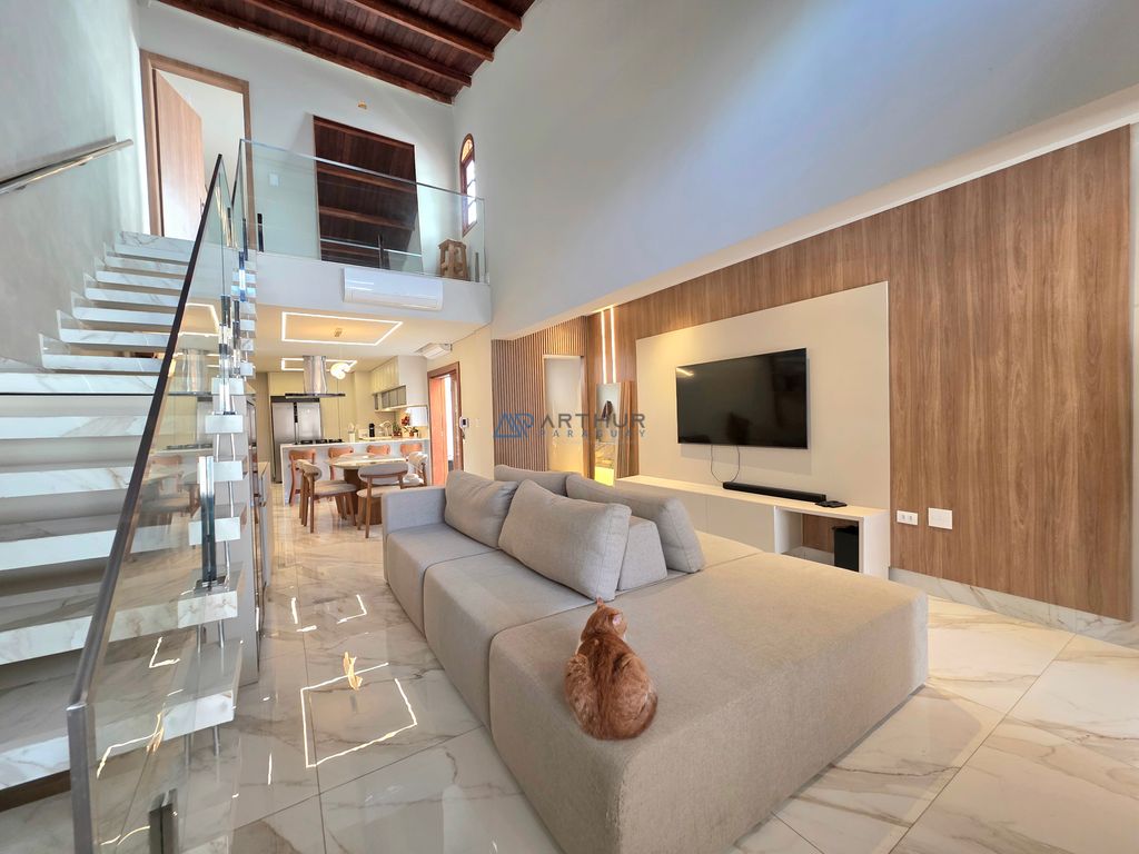 Sobrado 3 dormitórios à venda na Guilhermina, Praia Grande – 150 m² - foto 1