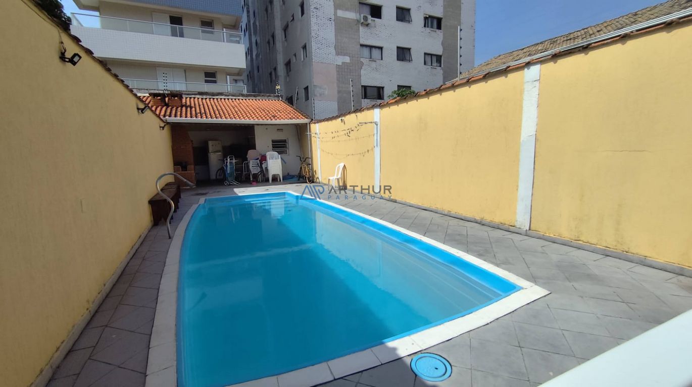 Sobrado 4 dormitórios à venda na Guilhermina, Praia Grande – 300 m² - foto 1