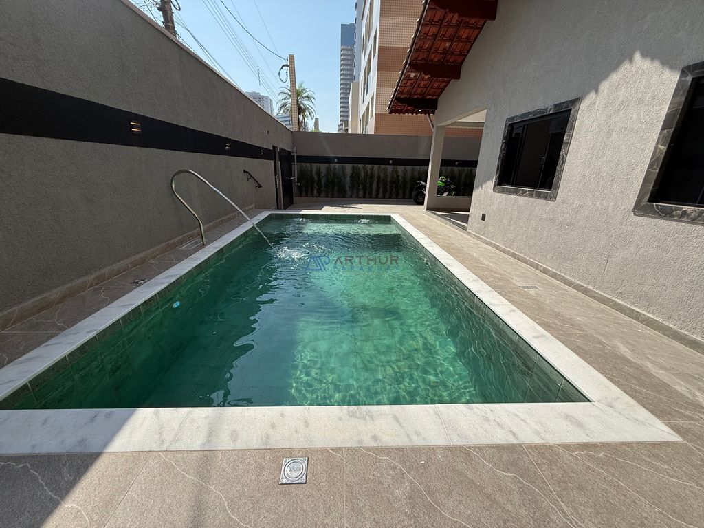 Casa 5 dormitórios à venda no Caiçara, Praia Grande – 235 m² - foto 1