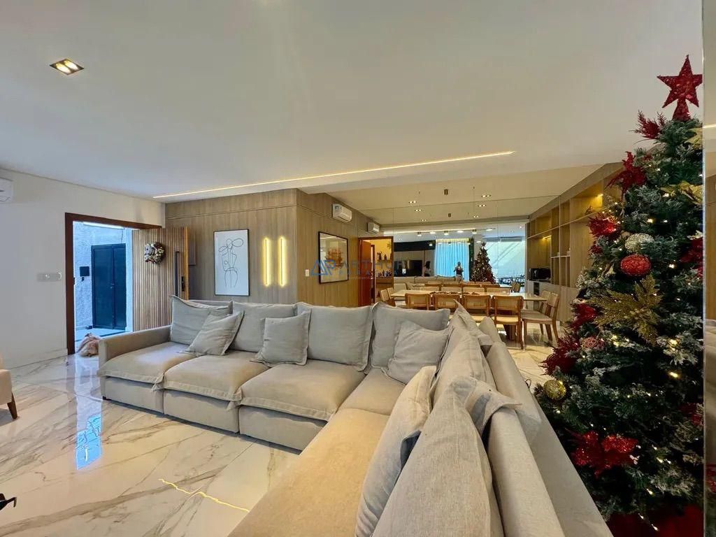 Casa 4 dormitórios à venda no Canto do Forte, Praia Grande – 300 m² - foto 2