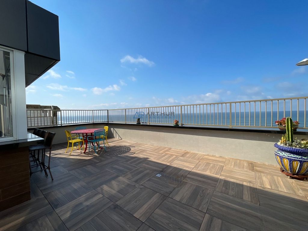 Cobertura 4 dormitórios frente mar à venda no Caiçara, Praia Grande – 174 m² - foto 1