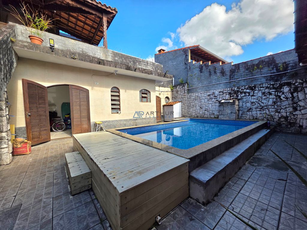 Casa 4 dormitórios à venda no Caiçara, Praia Grande – 205 m² - foto 24