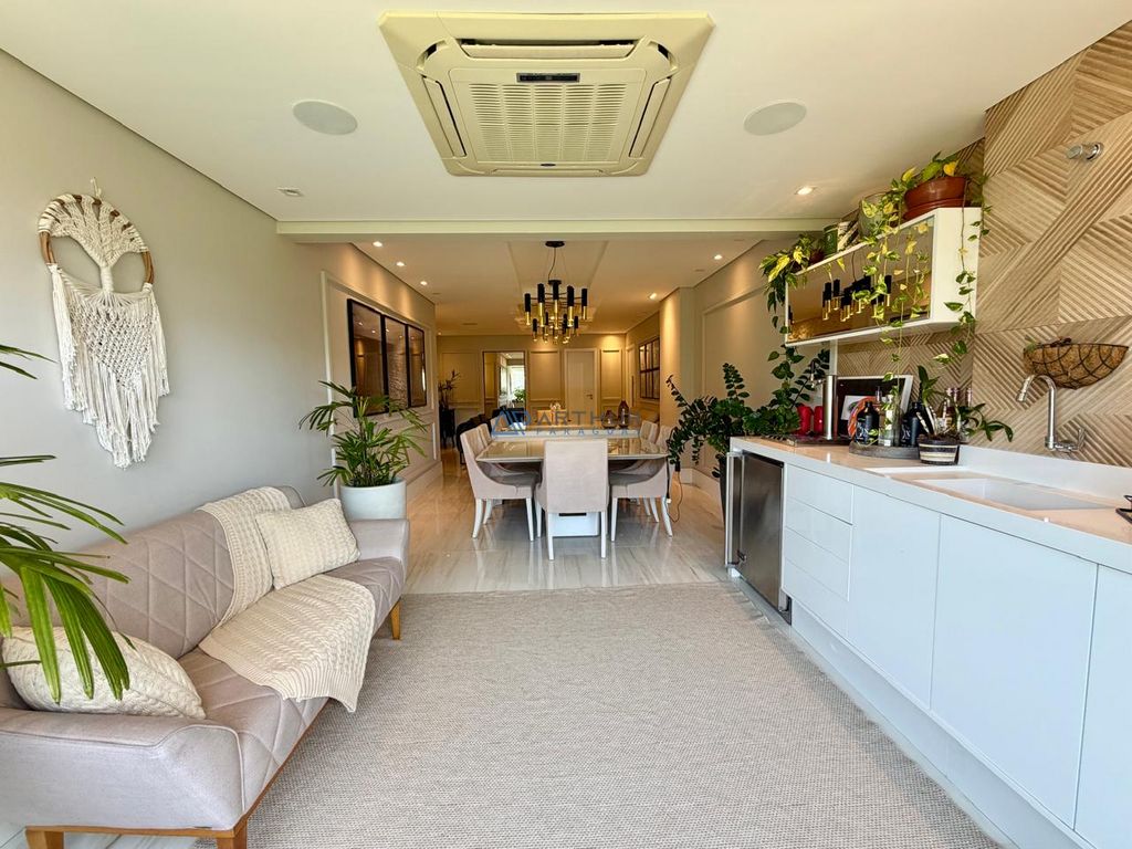 Apartamento 4 dormitórios à venda no Canto do Forte, Praia Grande – 162 m² - foto 6