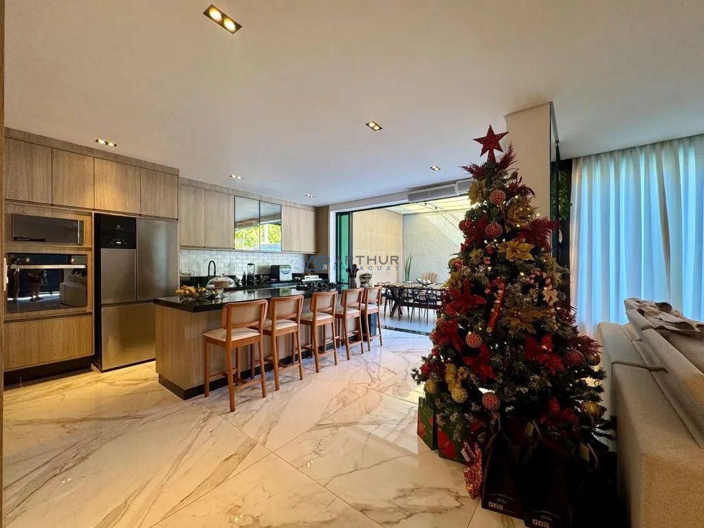 Casa 4 dormitórios à venda no Canto do Forte, Praia Grande – 300 m² - foto 4
