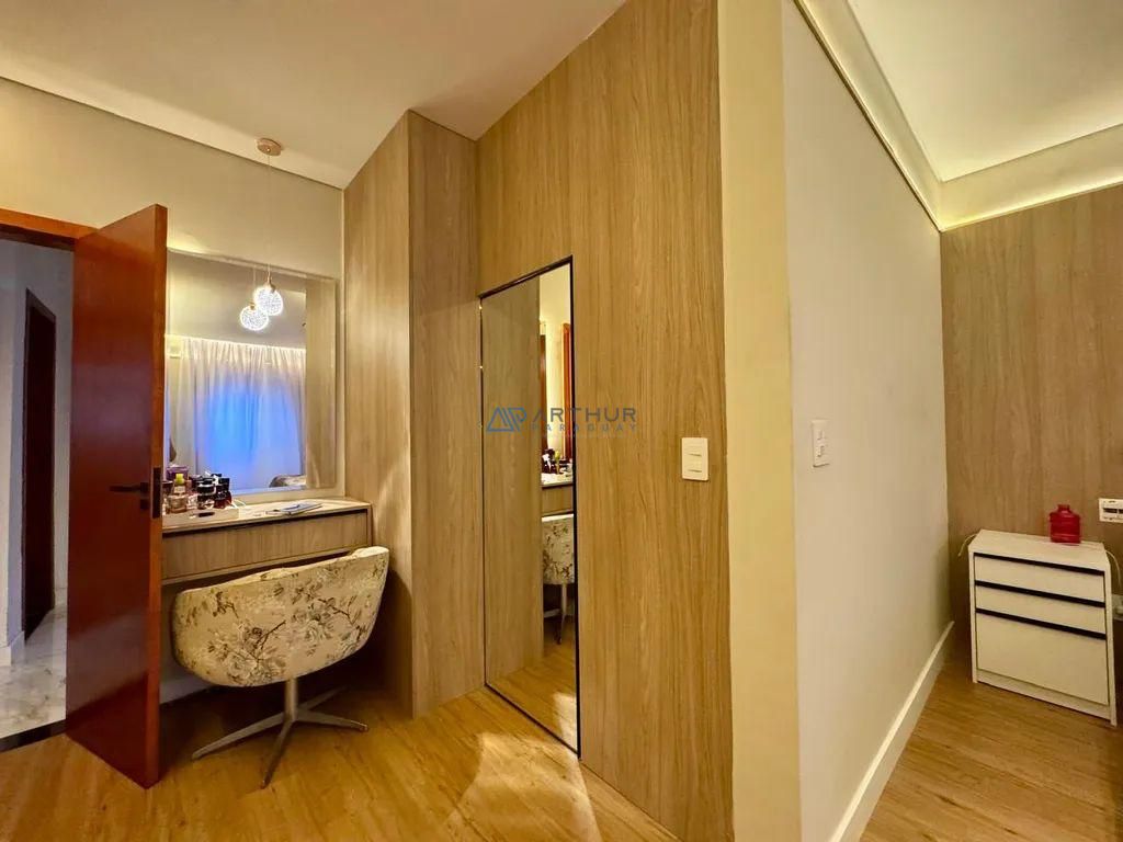 Casa 4 dormitórios à venda no Canto do Forte, Praia Grande – 300 m² - foto 13