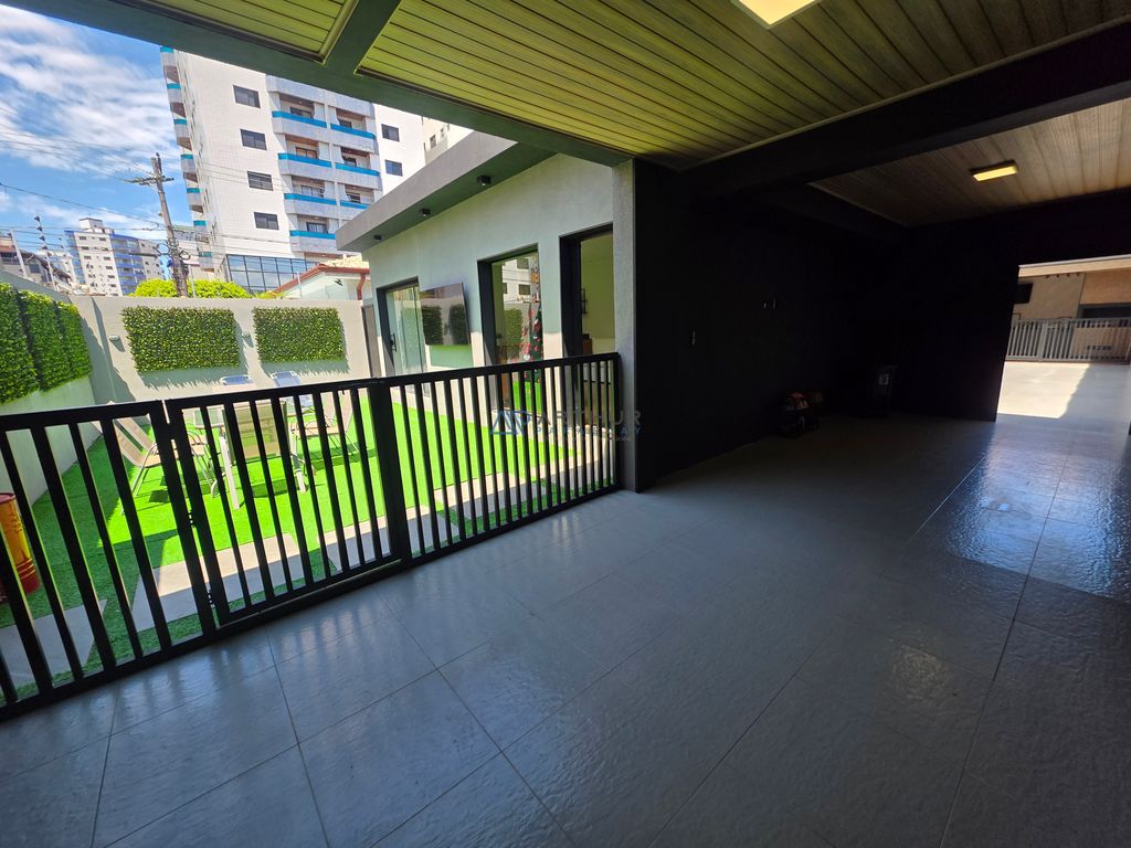 Casa 5 dormitórios à venda no Ocian, Praia Grande – 166 m² - foto 2