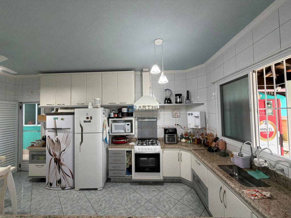 Casa 6 dormitórios à venda no Imperador, Praia Grande – 198 m² - foto 10