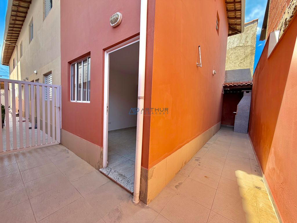 Casa 2 dormitórios à venda no Ocian, Praia Grande – 54 m² - foto 1