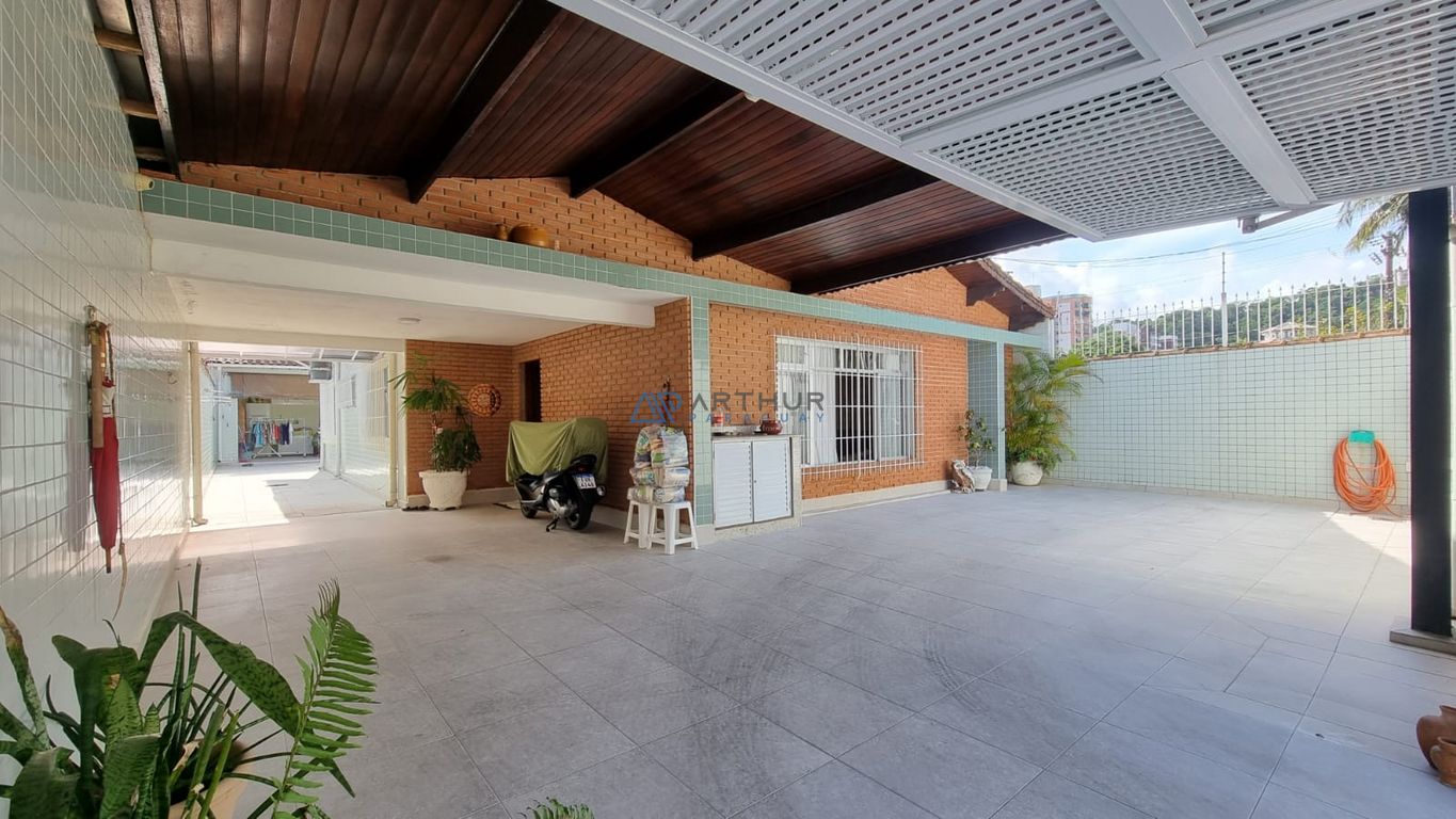 Casa 3 dormitórios à venda no Canto do Forte, Praia Grande – 200 m² - foto 1