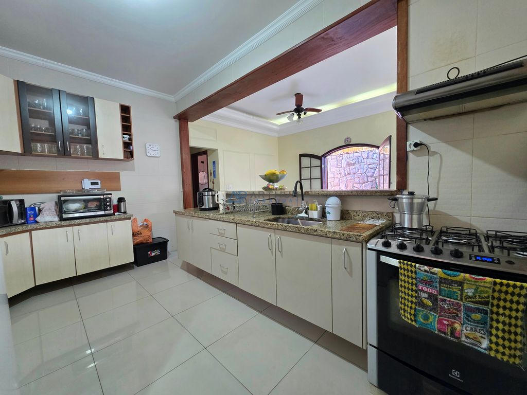 Casa 4 dormitórios à venda no Caiçara, Praia Grande – 205 m² - foto 9