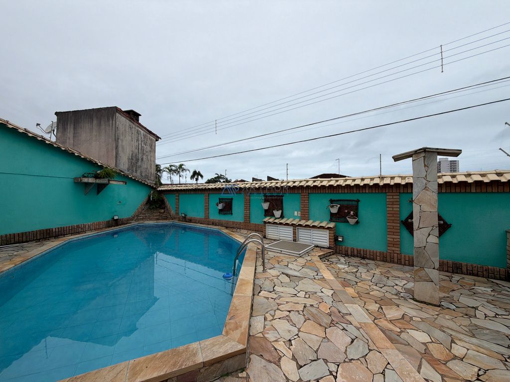Casa 6 dormitórios à venda no Imperador, Praia Grande – 198 m² - foto 33
