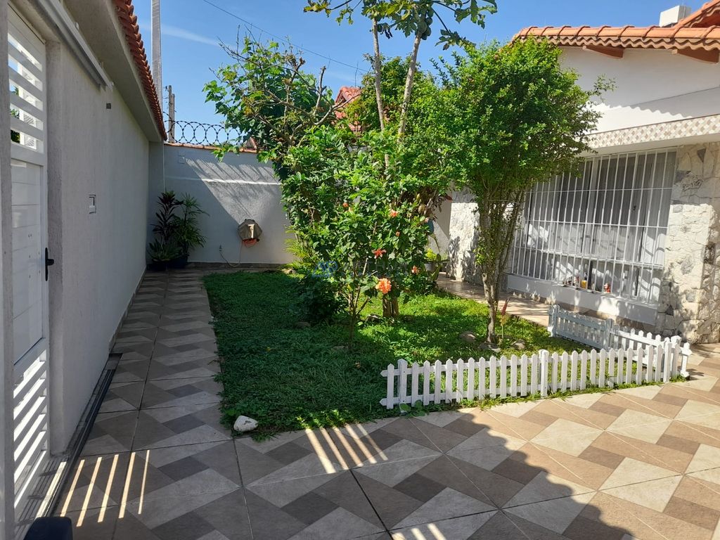 Casa 3 dormitórios à venda no Flórida, Praia Grande – 120 m² - foto 1