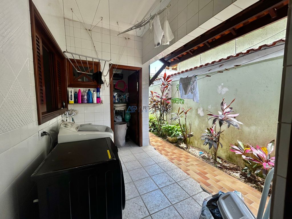 Casa 4 dormitórios à venda no Flórida, Praia Grande – 222 m² - foto 12