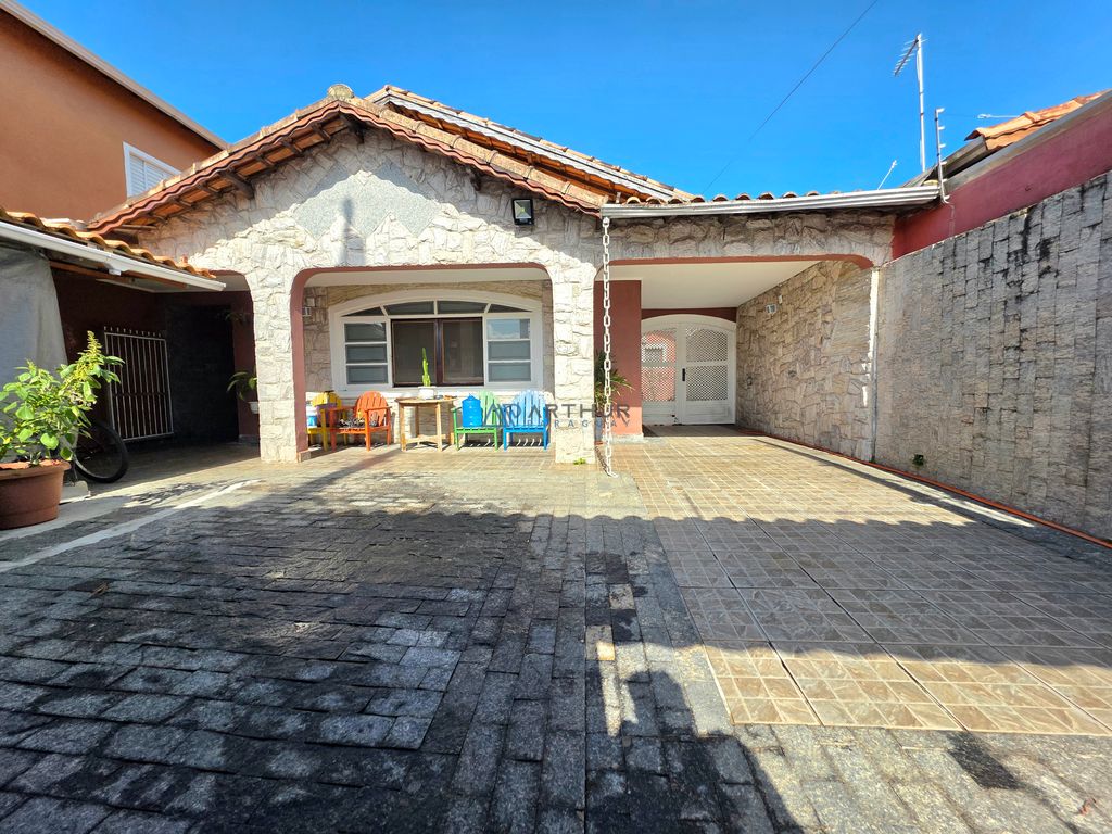 Casa 4 dormitórios à venda no Caiçara, Praia Grande – 205 m² - foto 2