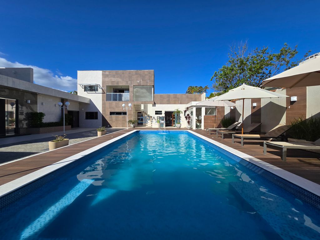 Casa 7 dormitórios à venda no Flórida, Praia Grande – 250 m² - foto 1