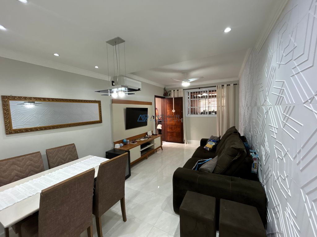 Sobrado 3 dormitórios à venda no Canto do Forte, Praia Grande – 116 m² - foto 1