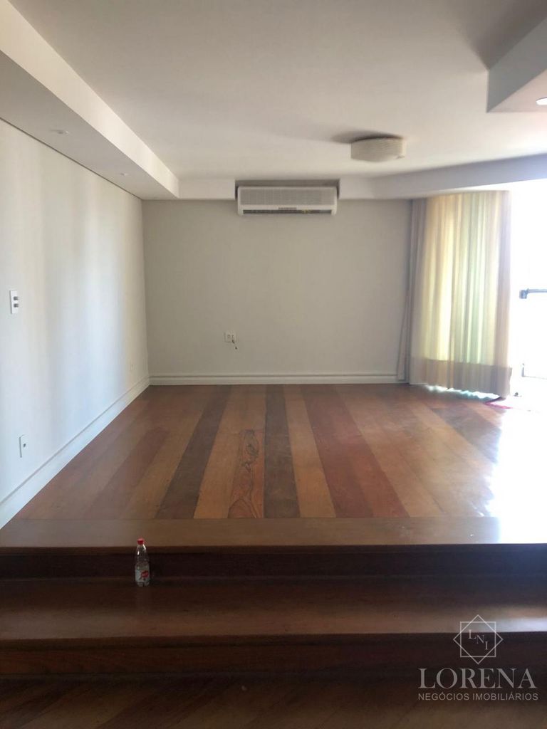 Apartamento com 3 quartos à venda, 157m² — foto 12 de 16