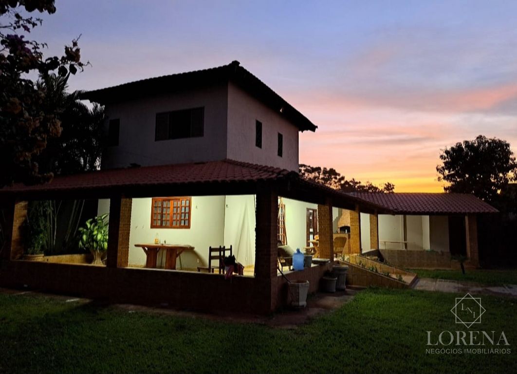 Fazenda / Sítio / Chácara com 3 quartos à venda, 1600m² — foto 1 de 28