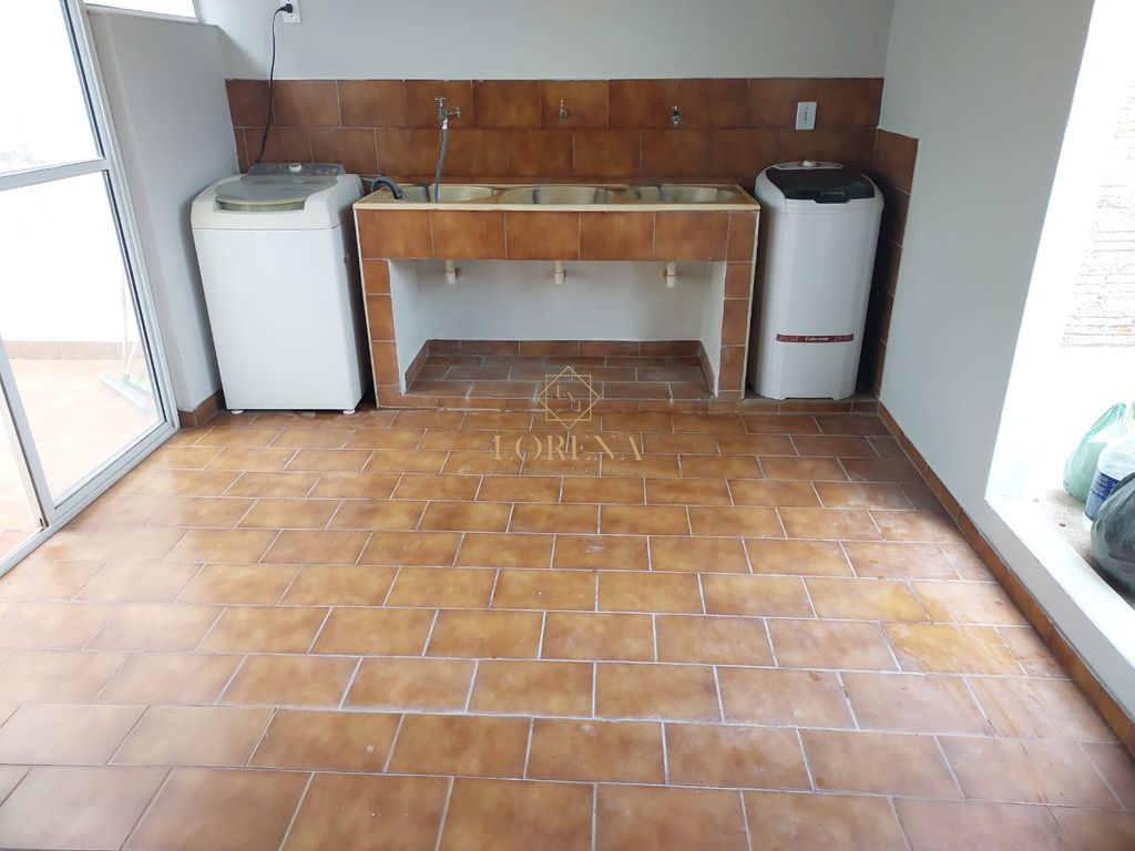 Casa com 3 quartos à venda, 185m² — foto 15 de 26