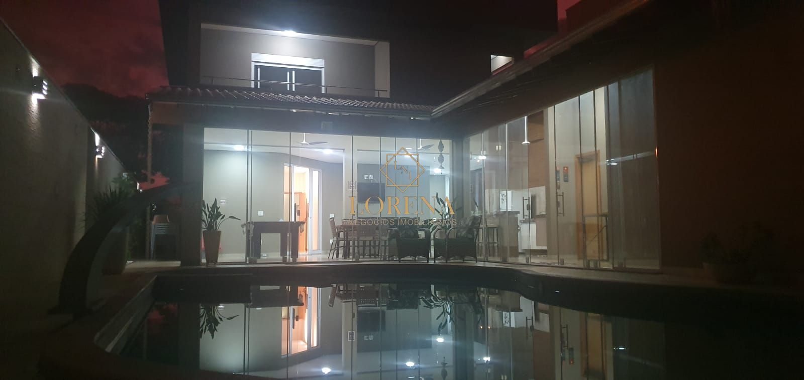 Sobrado com 4 quartos à venda, 390m² — foto 2 de 11