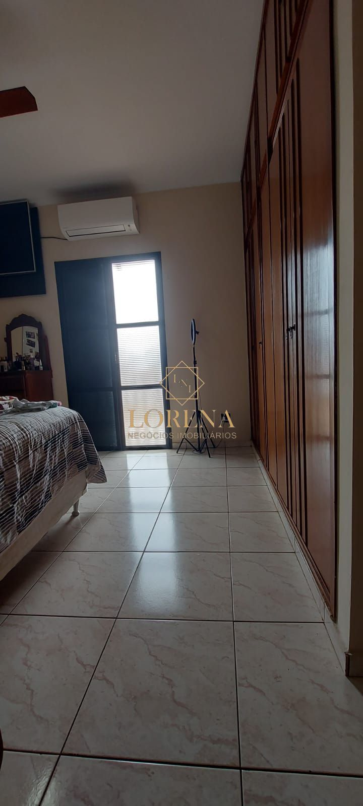 Sobrado com 5 quartos à venda, 320m² — foto 8 de 32
