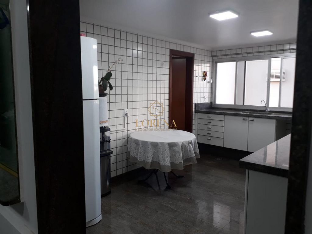Apartamento com 3 quartos à venda, 140m² — foto 18 de 26