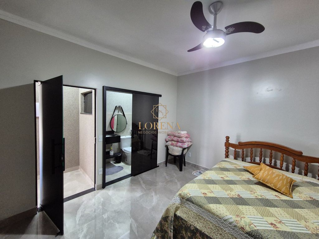 Fazenda / Sítio / Chácara com 5 quartos à venda, 1000m² — foto 2 de 17