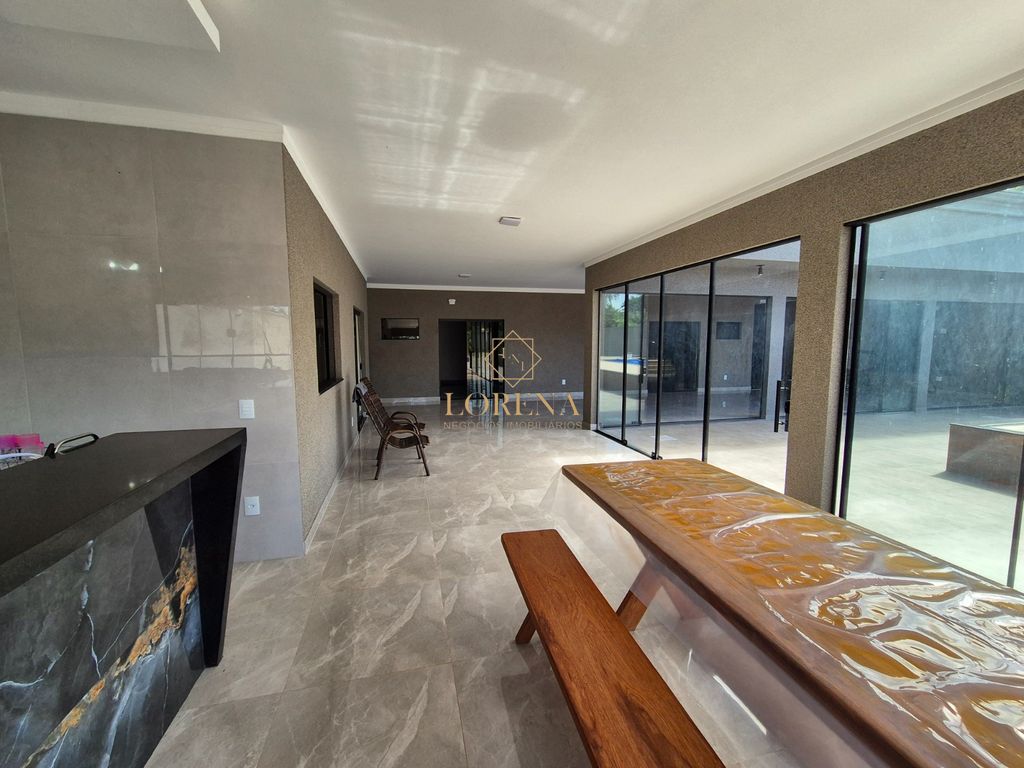 Fazenda / Sítio / Chácara com 5 quartos à venda, 1000m² — foto 8 de 17