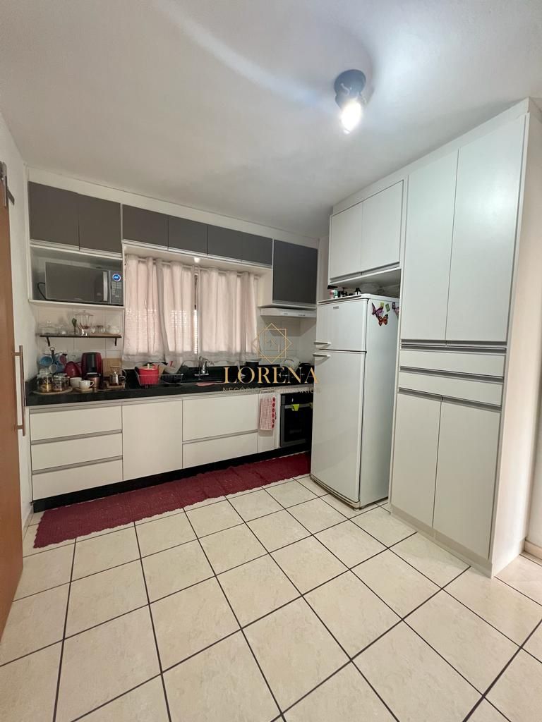 Casa com 3 quartos à venda, 190m² — foto 9 de 21