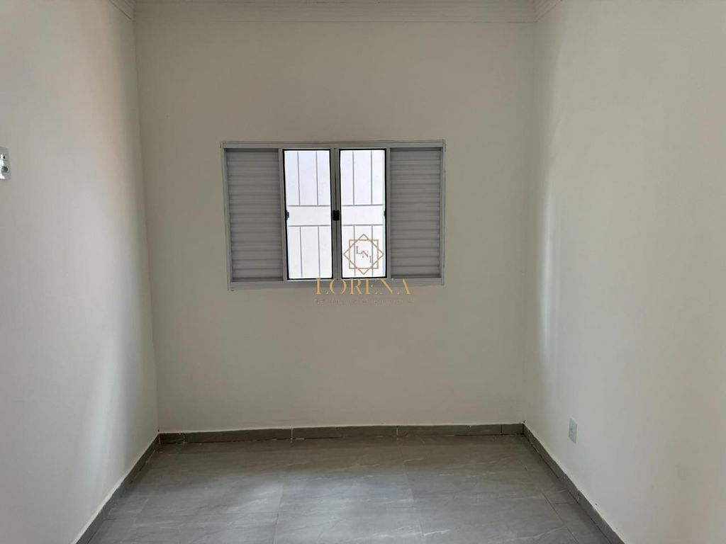 Casa com 3 quartos à venda, 60m² — foto 2 de 30