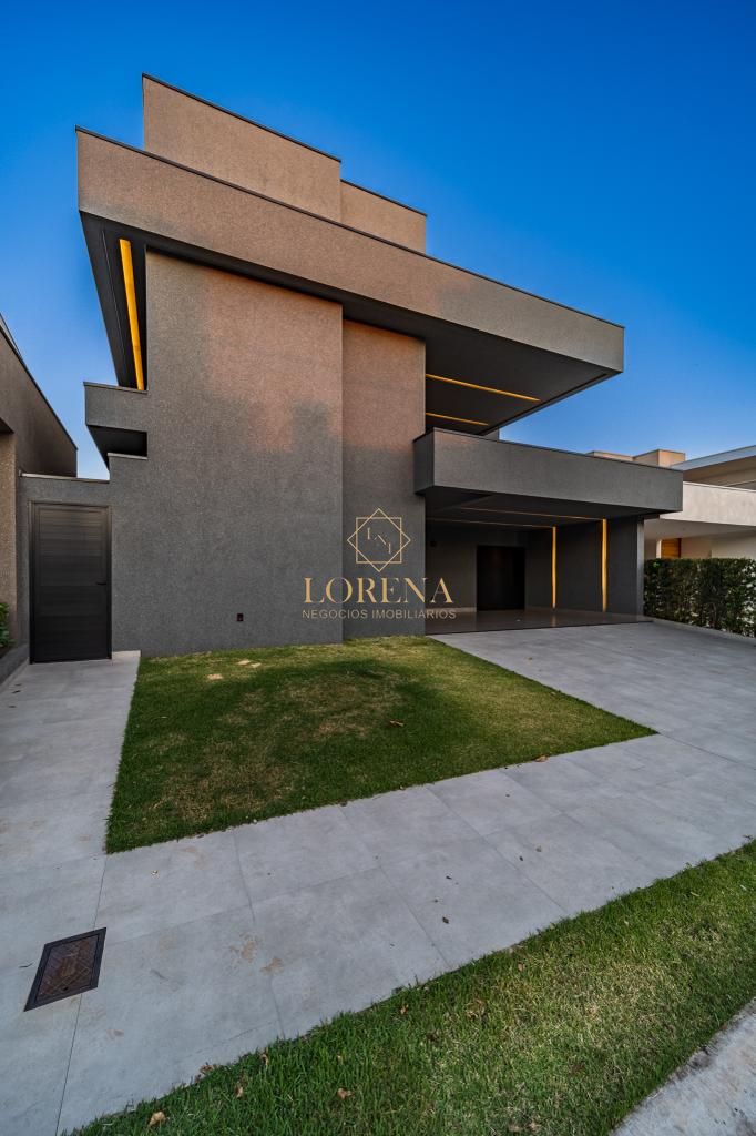 Casa de Condomínio com 4 quartos à venda, 260m² — foto 1 de 30