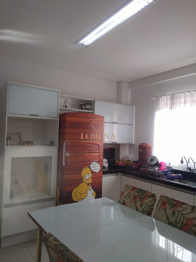 Sobrado com 3 quartos à venda, 250m² — foto 10 de 37