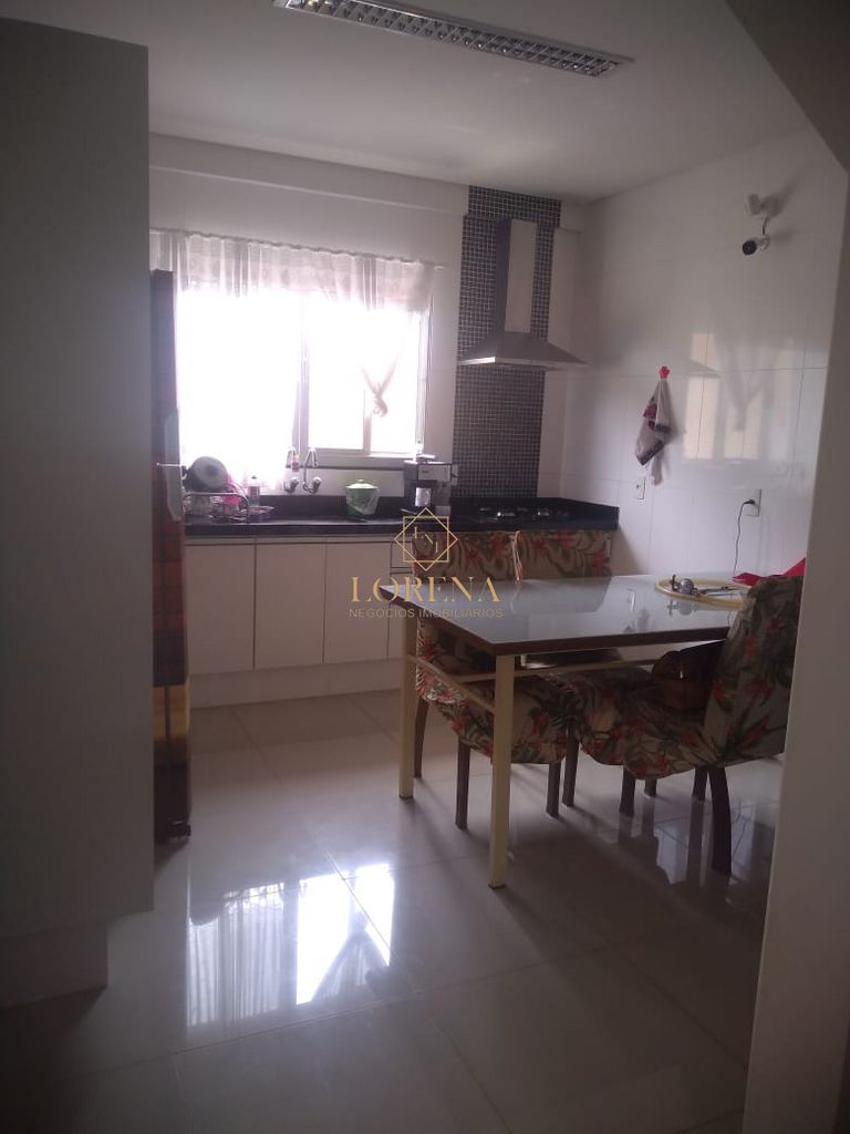 Sobrado com 3 quartos à venda, 250m² — foto 16 de 37