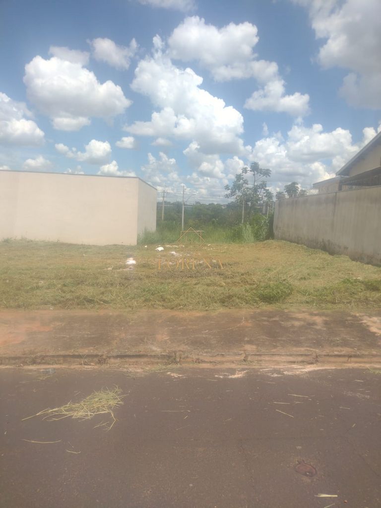 Terreno / Lote / Condomínio  à venda, 202m² — foto 1 de 1