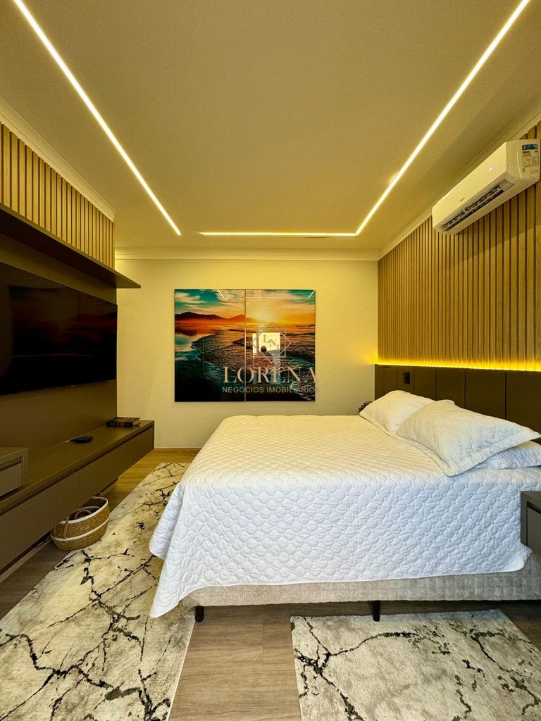 Casa de Condomínio com 4 quartos à venda, 270m² — foto 2 de 26