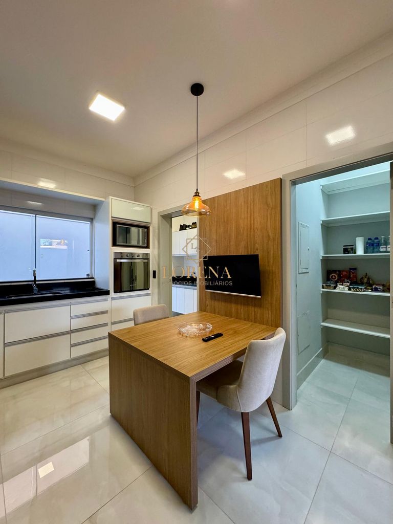 Casa de Condomínio com 4 quartos à venda, 270m² — foto 13 de 26