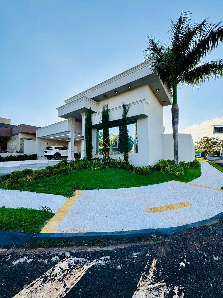 Casa de Condomínio com 4 quartos à venda, 270m² — foto 1 de 26