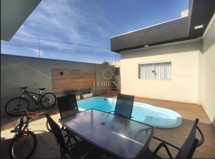 Casa com 3 quartos à venda, 180m² — foto 13 de 15