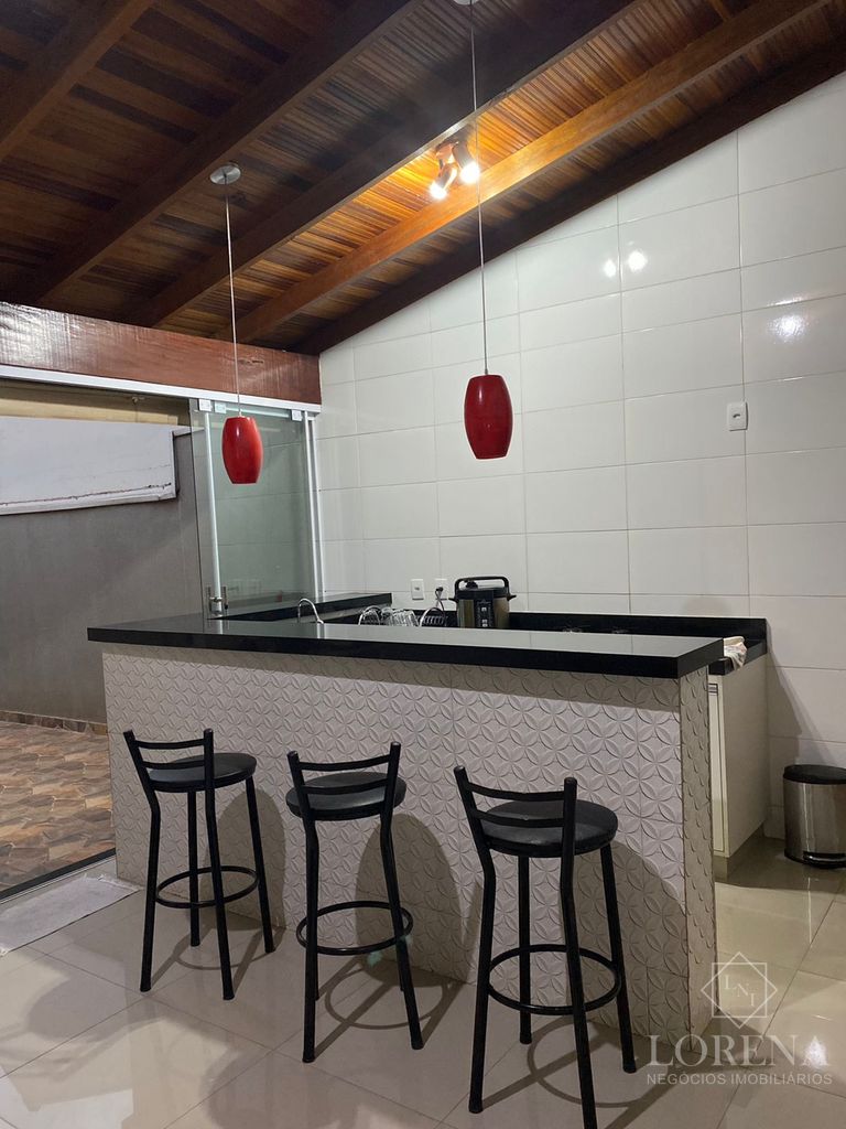 Casa com 3 quartos à venda, 200m² — foto 13 de 17