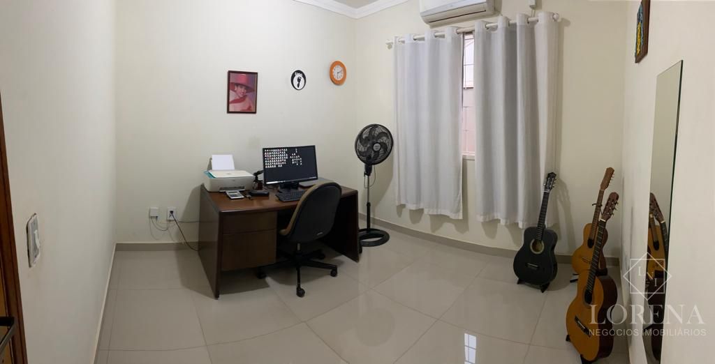 Casa com 3 quartos à venda, 200m² — foto 8 de 17
