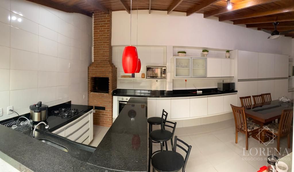 Casa com 3 quartos à venda, 200m² — foto 12 de 17