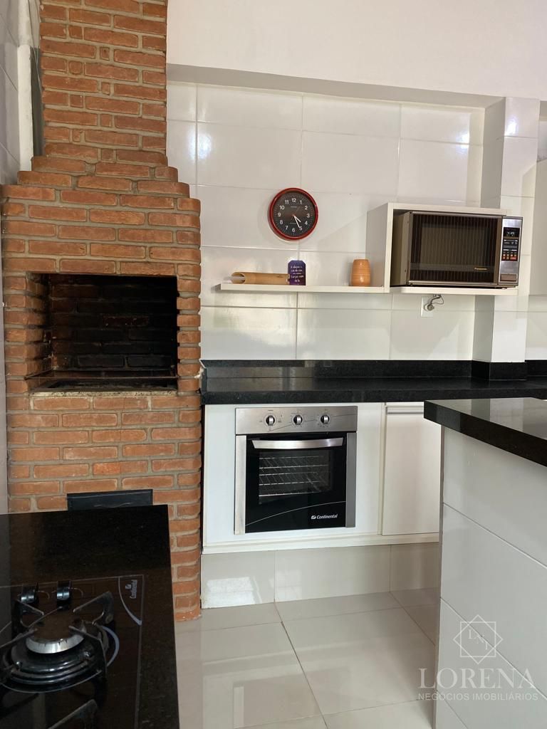 Casa com 3 quartos à venda, 200m² — foto 14 de 17