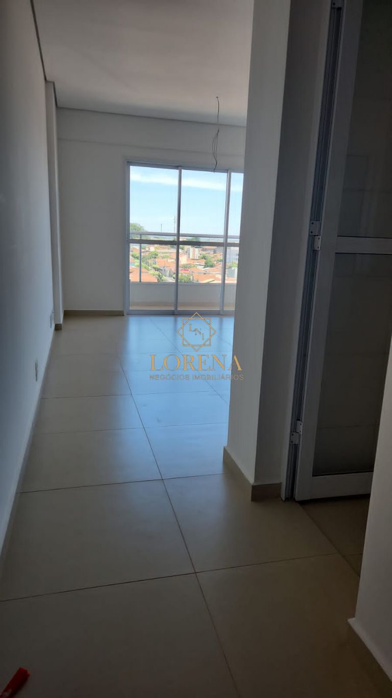 Apartamento com 2 quartos à venda, 70m² — foto 3 de 13