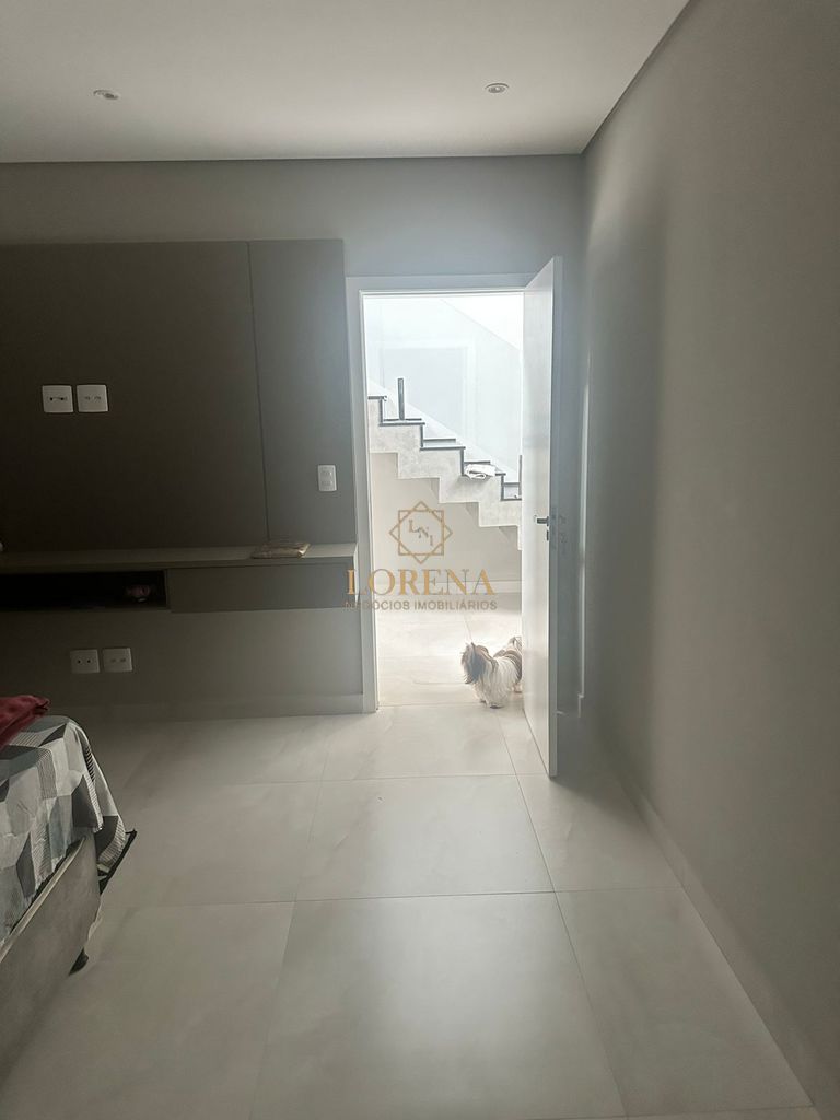 Casa de Condomínio com 3 quartos à venda, 230m² — foto 3 de 38