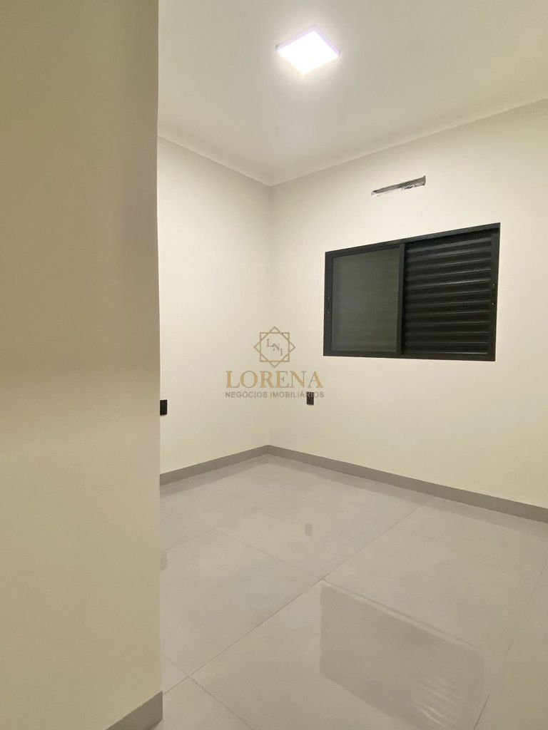 Casa com 3 quartos à venda, 122m² — foto 2 de 10