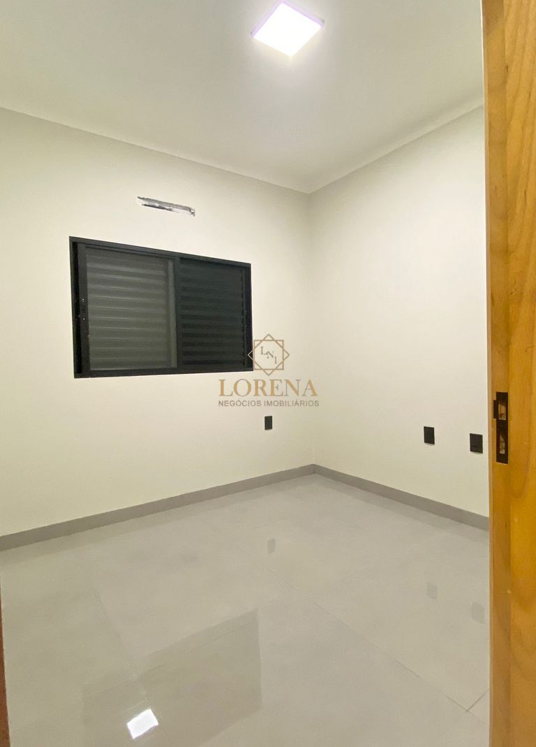 Casa com 3 quartos à venda, 122m² — foto 3 de 10