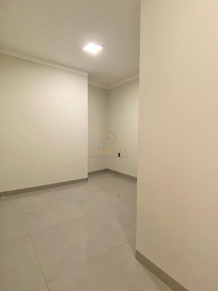 Casa com 3 quartos à venda, 122m² — foto 4 de 10