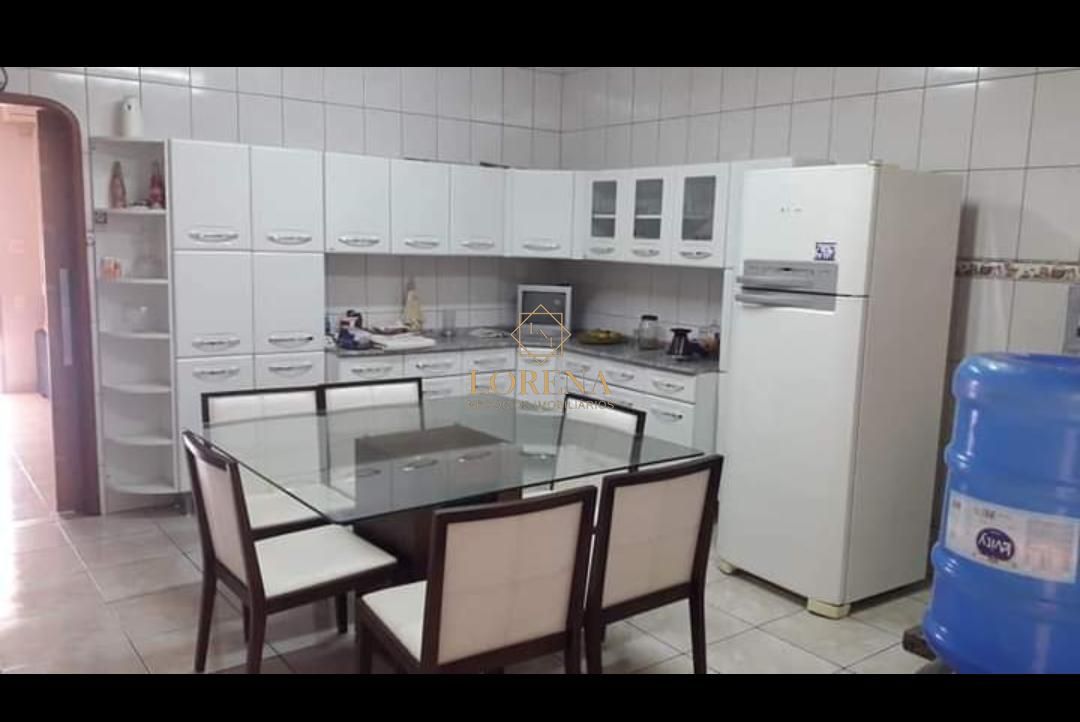 Casa com 4 quartos à venda, 170m² — foto 11 de 13