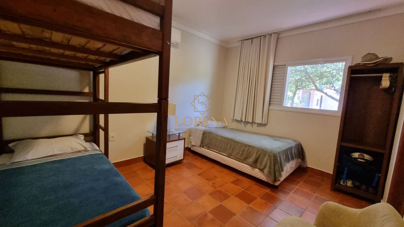 Fazenda / Sítio / Chácara com 4 quartos à venda, 1000m² — foto 2 de 27