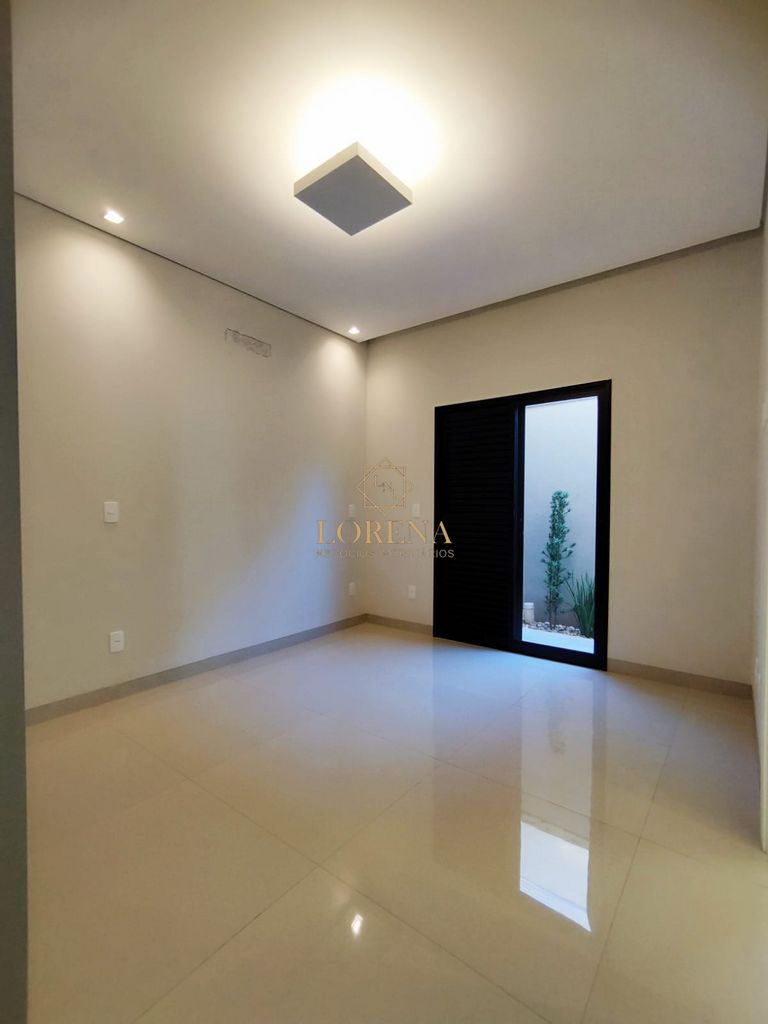 Casa de Condomínio com 3 quartos à venda, 212m² — foto 2 de 27